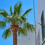 Yaz Hotel