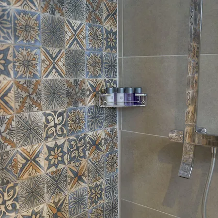 Ξενοδοχείο Yaz 2*